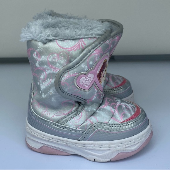 EUC**PRINCESS Snow Boots**Sm. 5-6 - Picture 3 of 6